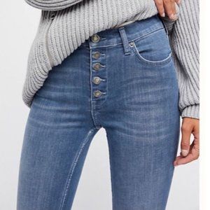 Free People Light Wash High Rise Button Fly Raw Hem Skinny Jeans Size 31
